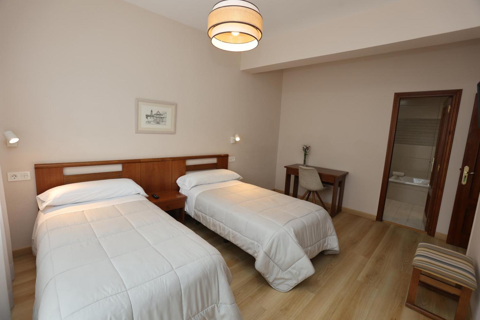 Hotel Ros Mary Ribadeo Exterior photo